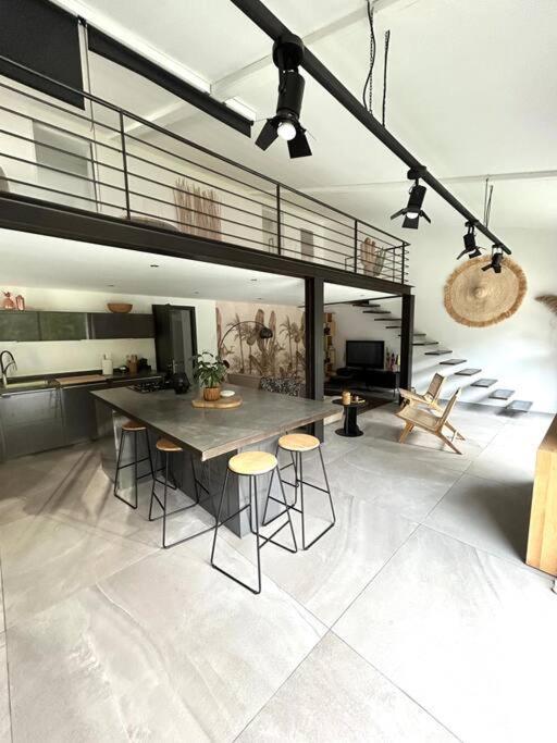Superbe Maison Avec Jacuzzi Ventabren Luaran gambar